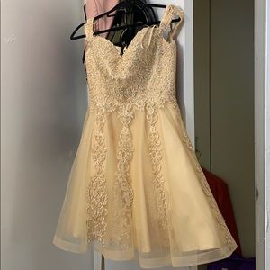 Beautiful dress (NAME A PRICE ANYTHING)